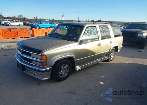 1999 Chevrolet Tahoe Lt from USA, damaged, VIN 1GNEC13R3XJ464697
